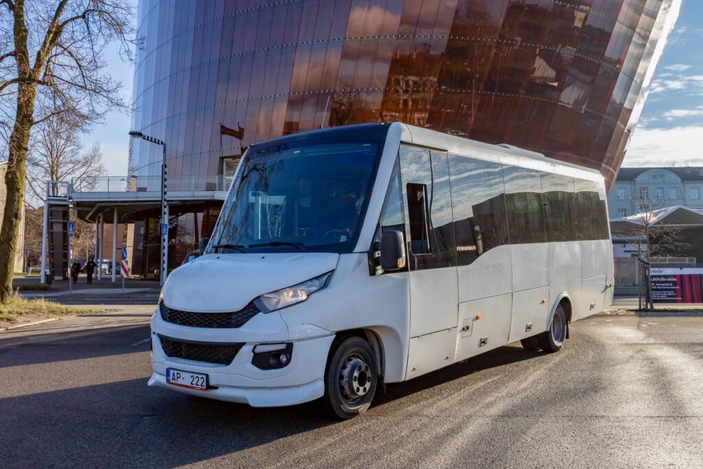 IVECO FENIKSBUS Balts